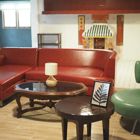 Krung Tone Hostel Bangkok Buitenkant foto