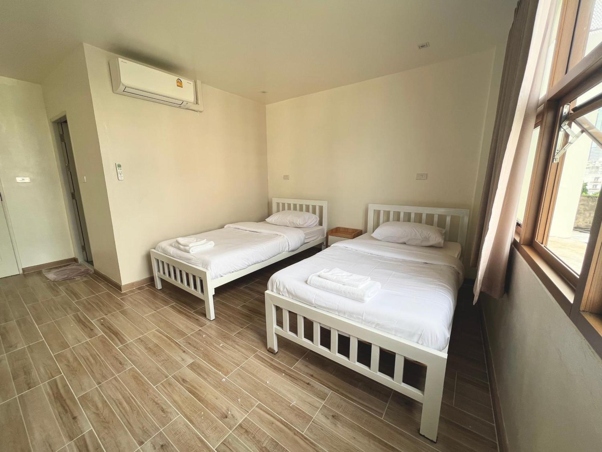 Krung Tone Hostel Bangkok Buitenkant foto